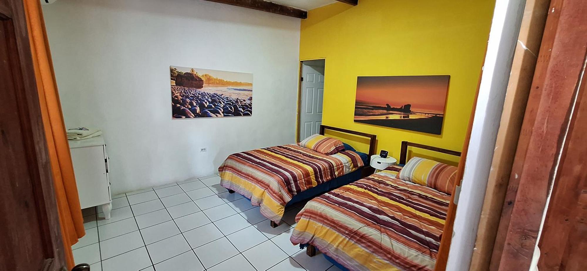 Layback Surf Hotel Tamanique Номер фото